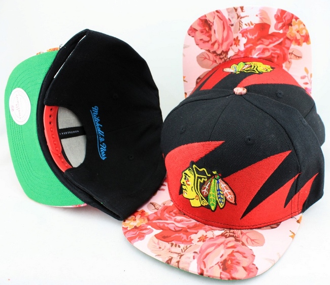 NHL Chicago Blackhawks MN Snapback Hat #06